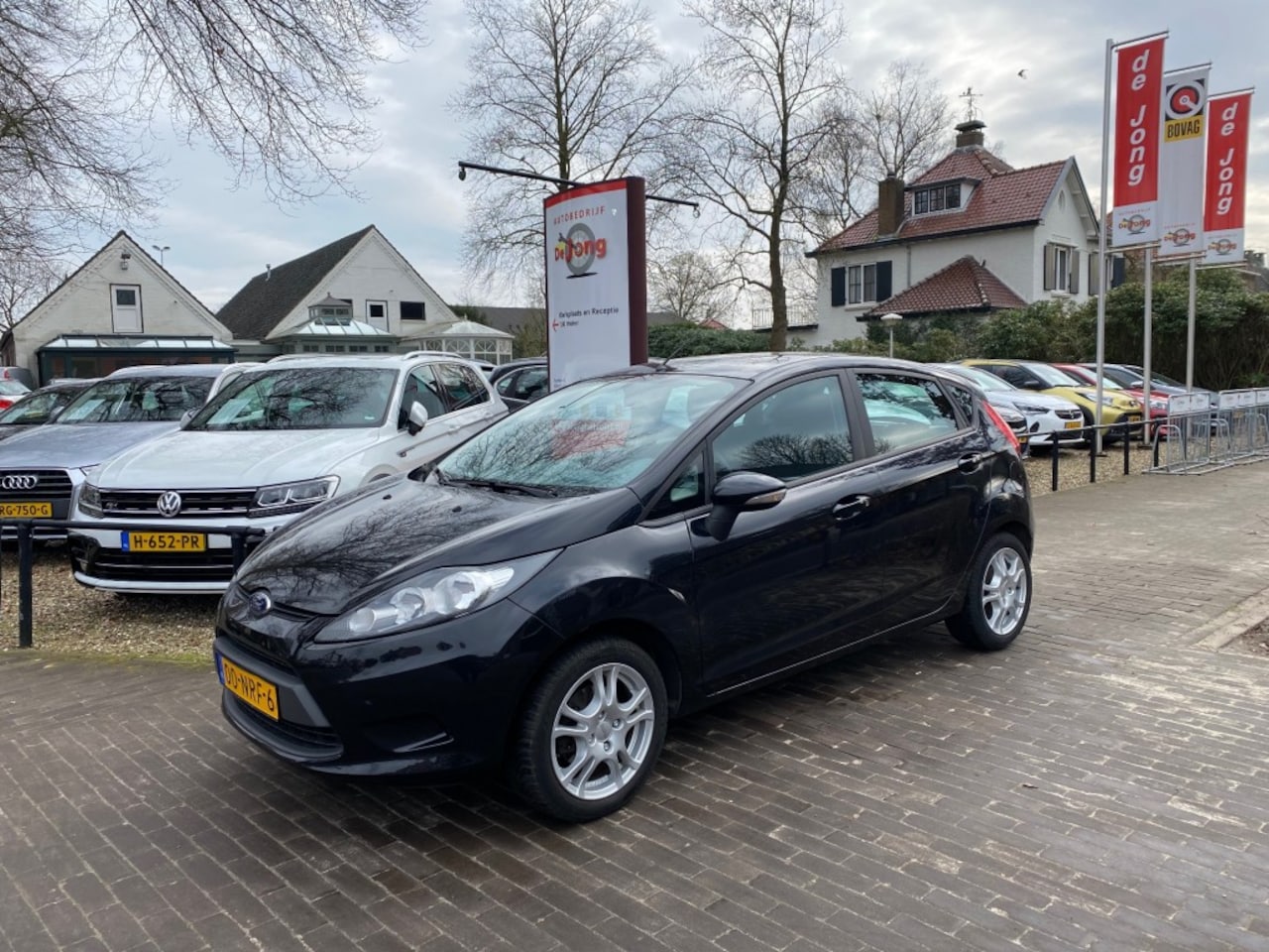 Ford Fiesta - 1.25 LIMITED / AIRCO / TREKHAAK / RADIO-CD / LMV 15'' - AutoWereld.nl