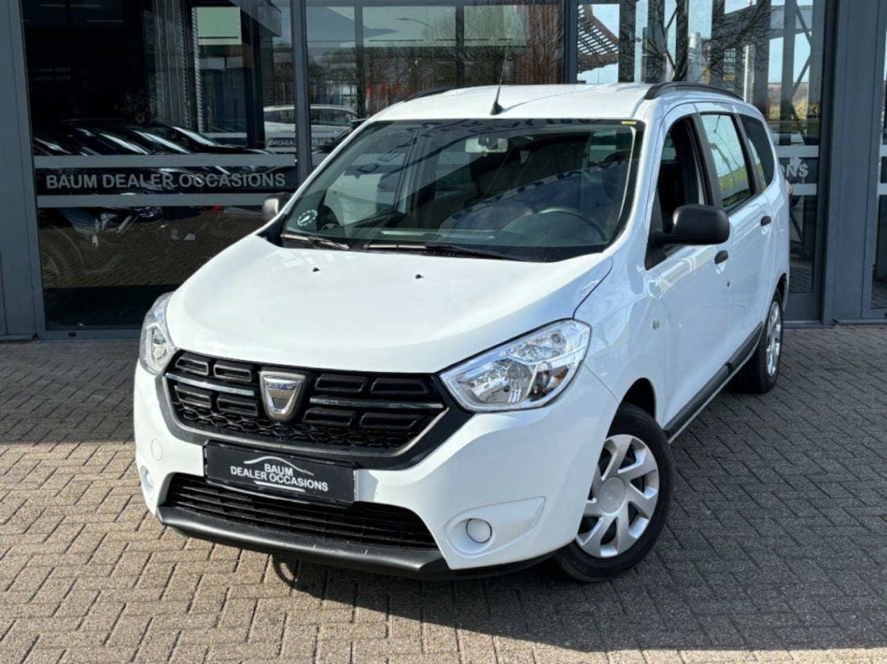 Dacia Lodgy - 1.3 TCE COMFORT 7P. AIRCO STOELVW CRUISECONTROL - AutoWereld.nl