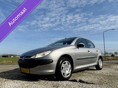 Peugeot 206 - 1.4 XT, Automaat, 88.000 km NAP, APK Maart 2026