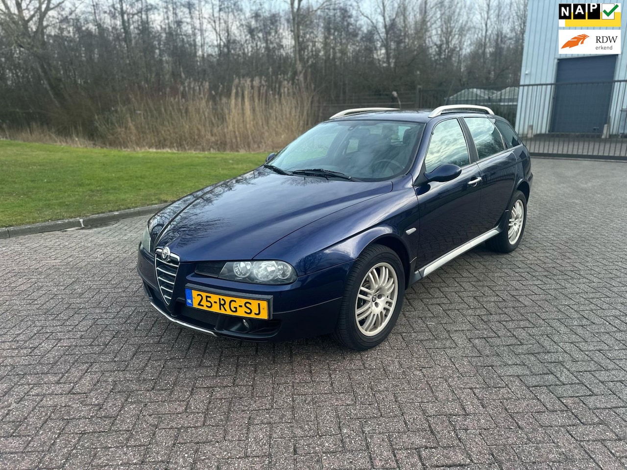 Alfa Romeo 156 Crosswagon - 1.9 JTD Distinctive/APK TOT 23-09-2025 - AutoWereld.nl