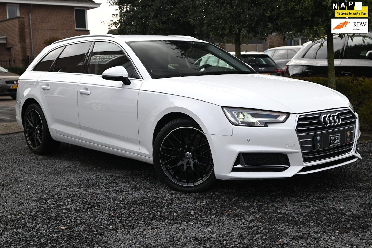 Audi A4 Avant - 35 TFSI Design Pro Line Plus 150 PK Aut. Virtual Leder Camera Massage LED 18'' - AutoWereld.nl