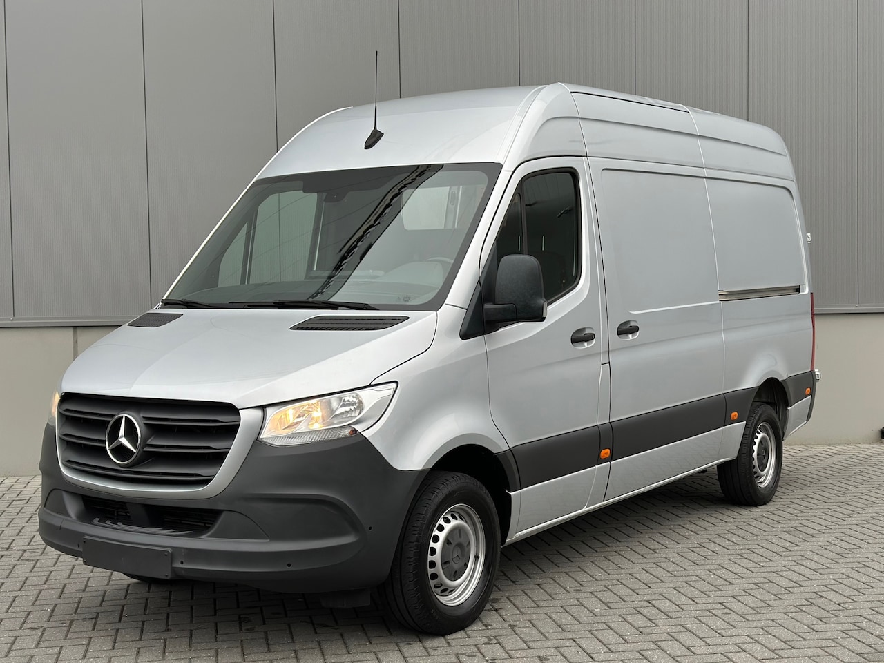 Mercedes-Benz Sprinter - 316 2.2 CDI L2H2 2x Schuifdeur Aut. - AutoWereld.nl