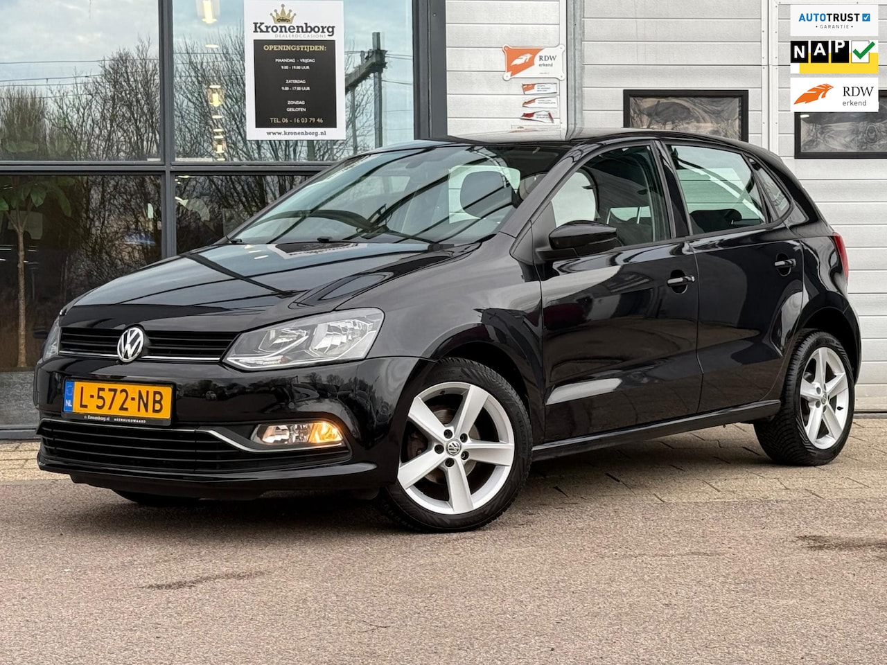 Volkswagen Polo - 1.2 TSI Highline 1.2 TSI Highline, CRUISECR, NAVI, NAP - AutoWereld.nl