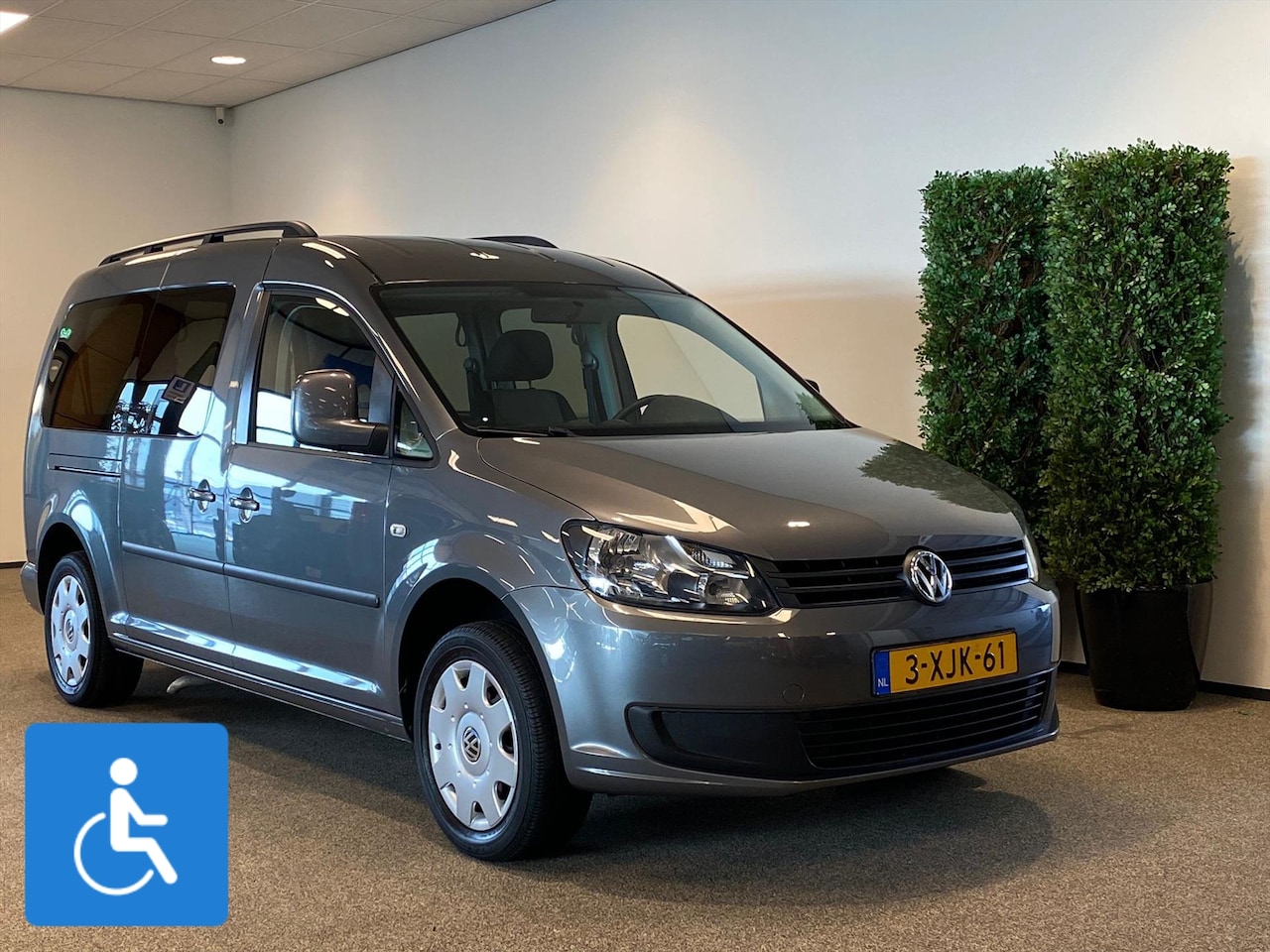 Volkswagen Caddy Maxi - Rolstoelauto 5+1 (airco) - AutoWereld.nl