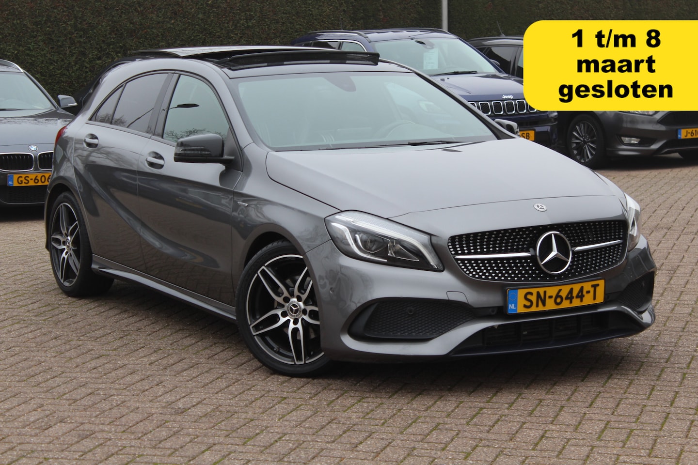 Mercedes-Benz A-klasse - 160 AMG / Panoramadak / Camera / Apple CarPlay / Leder&Alcantara / 18'' / Night Pakket / L - AutoWereld.nl