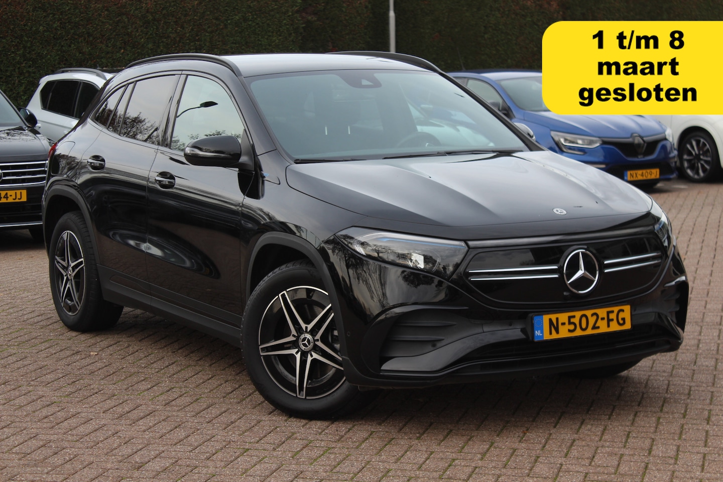 Mercedes-Benz EQA - 250 Business Solution AMG 67 kWh / Camera / Navigatie / 18'' / DAB / Half leder / Dodehoek - AutoWereld.nl