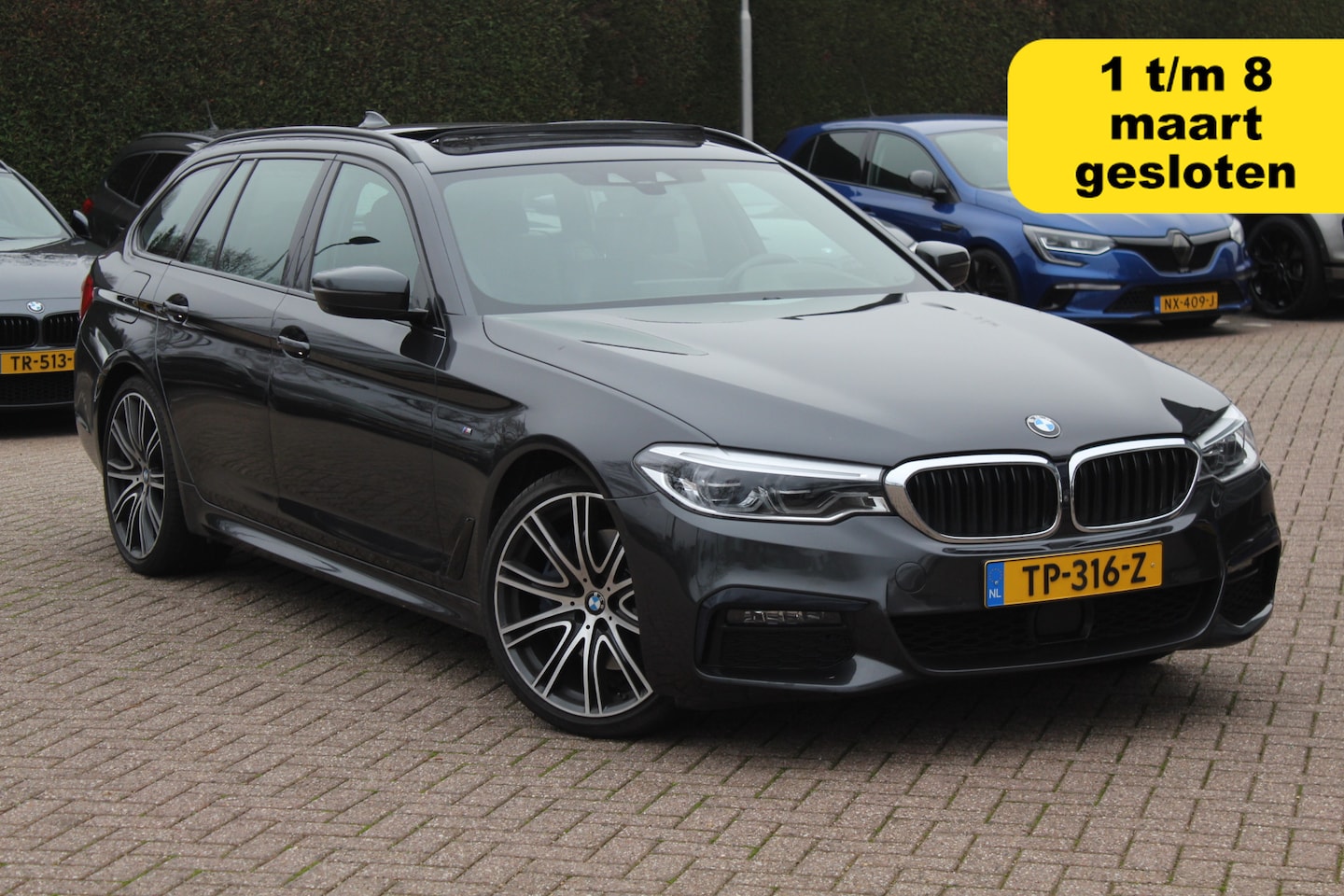 BMW 5-serie Touring - 530i High Exe. M Sport / Trekhaak / Panoramadak / 360Camera / Head-up / 20'' / Luchtvering - AutoWereld.nl