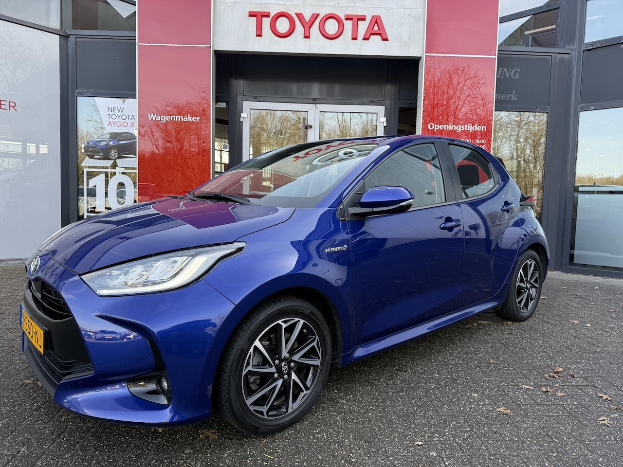 Toyota Yaris - 1.5 Hybrid Dynamic NL-AUTO KEYLESS LED DAB+ APPLE / ANDROID 16'' LICHTMETAAL - AutoWereld.nl