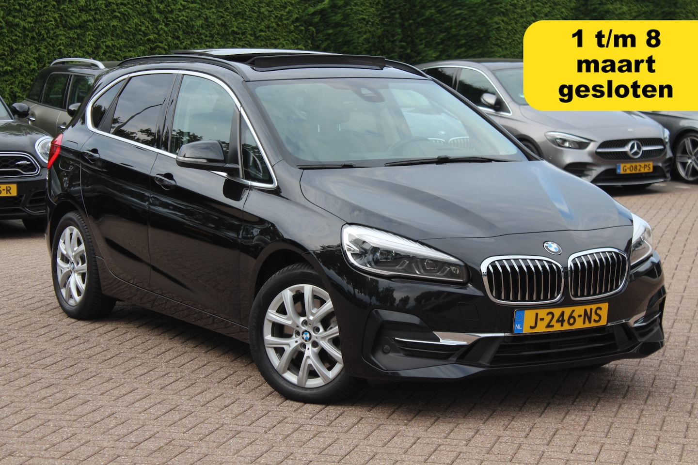 BMW 2-serie Active Tourer - 225xe iPerformance High Exe. / Panoramadak / Camera / Head-up / Leder / Keyless / Navigati - AutoWereld.nl