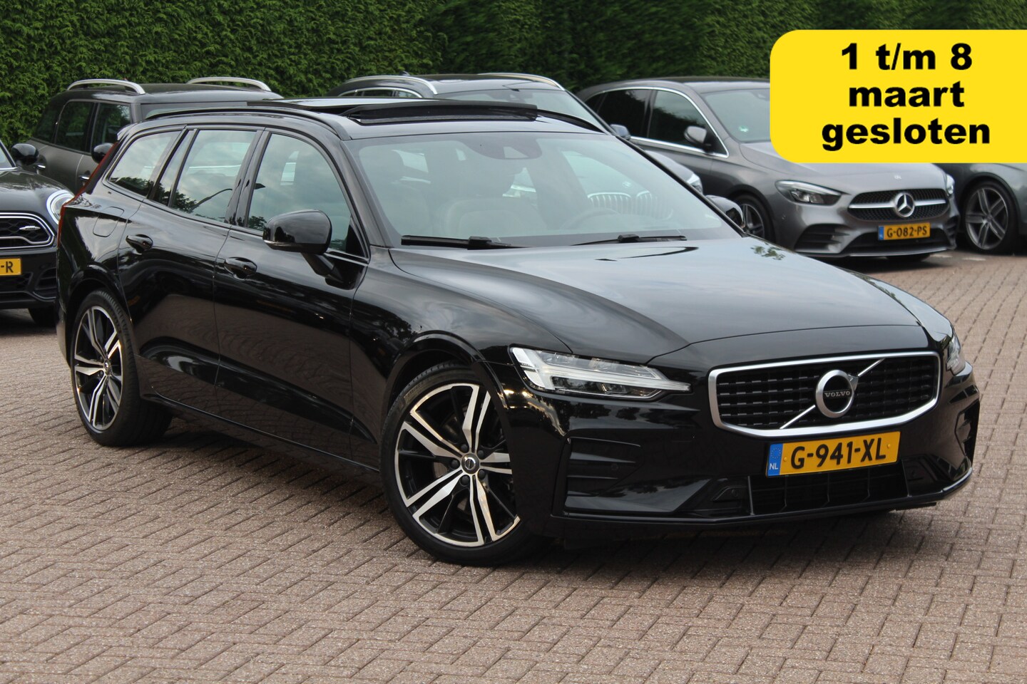 Volvo V60 - 2.0 T5 R-Design / Panoramadak / Camera / Head-up / 19'' / Standkachel / Harman Kardon / Le - AutoWereld.nl