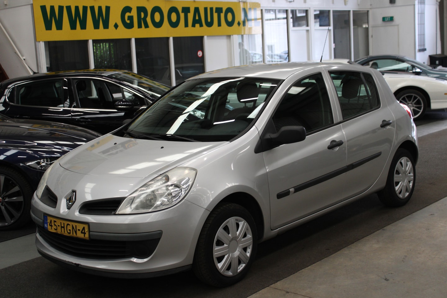 Renault Clio - 1.2-16V Expression NAP, Airco, Isofix, Stuurbekrachtiging - AutoWereld.nl