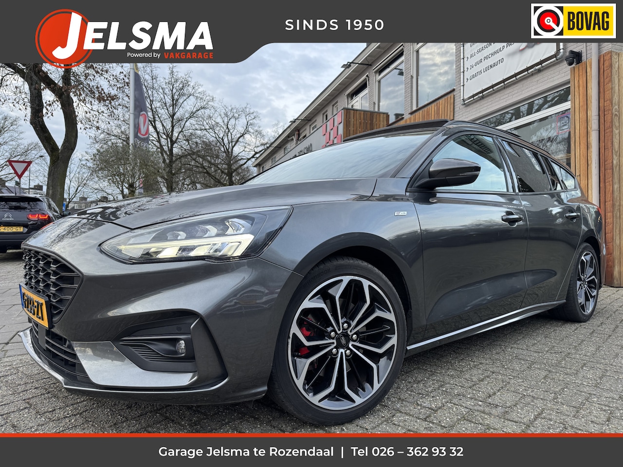 Ford Focus Wagon - 1.0 125pk EB ST Line, Panoramadak | Trekhaak - AutoWereld.nl