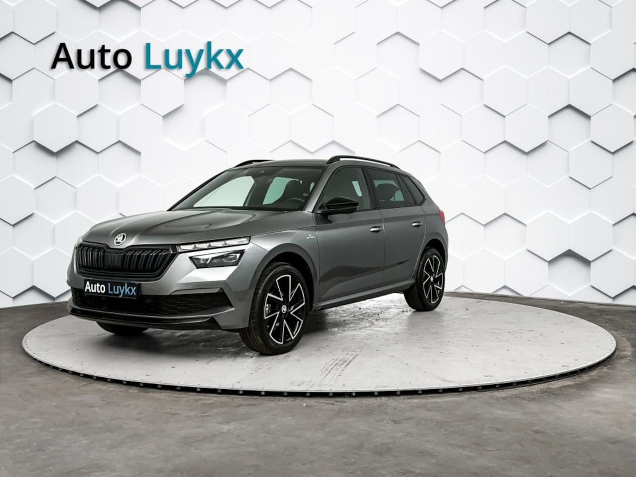 Skoda Kamiq - 1.5 TSI DSG Automaat Monte Carlo | Panoramadak | 18'' L.M. Velgen | Trekhaak - AutoWereld.nl