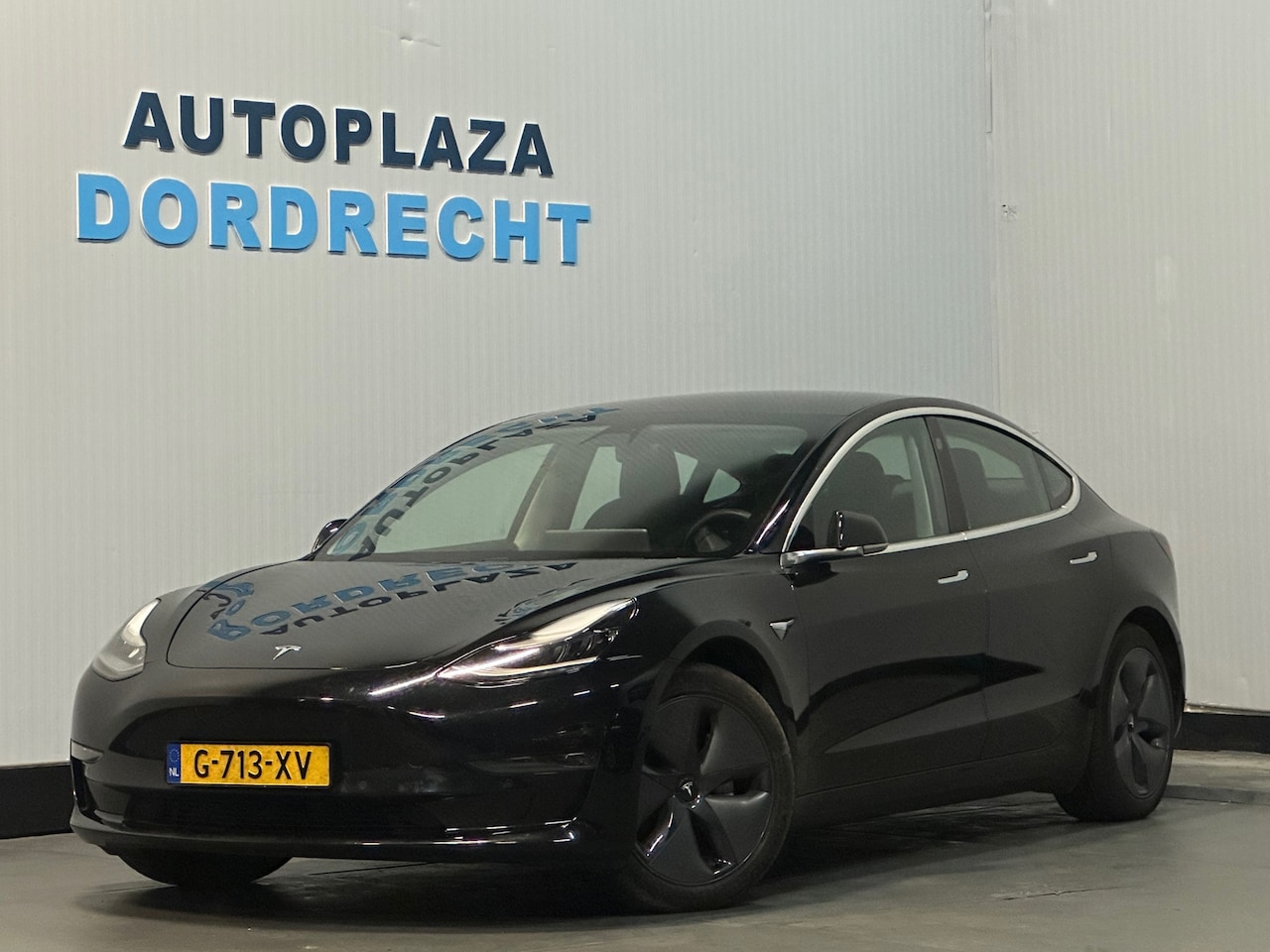 Tesla Model 3 - Long Range RWD Long Range AWD 75 kWh - AutoWereld.nl