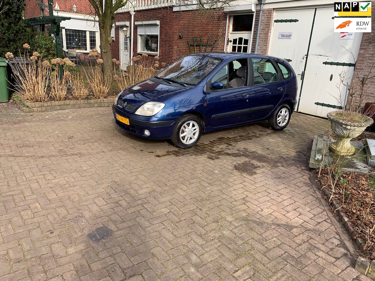 Renault Scénic - 1.6-16V Authentique 1.6-16V Authentique - AutoWereld.nl