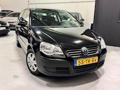 Volkswagen Polo - 1.2 Optive AIRCO 2007 zwart zeer netjes