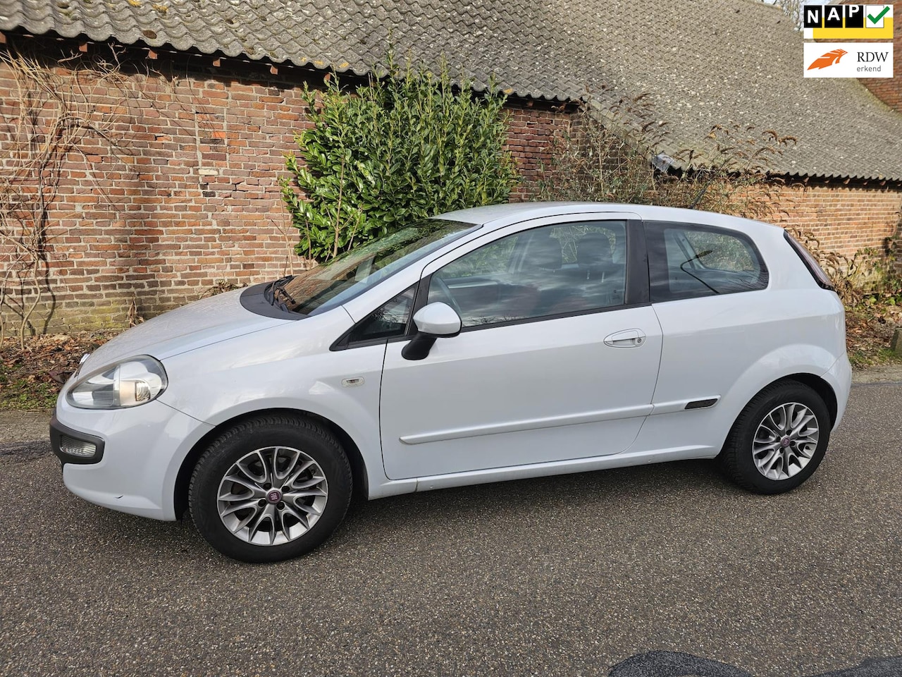 Fiat Punto Evo - 1.3 M-Jet Dynamic 1.3 M-Jet Dynamic - AutoWereld.nl