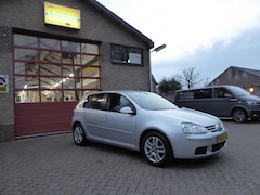 Volkswagen Golf - 1.6 FSI Optive 3