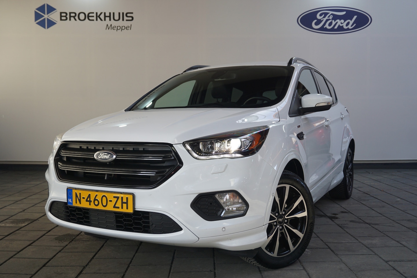 Ford Kuga - 1.5 EcoBoost ST Line | achteruitrijcamera | cruise control | dakrails - AutoWereld.nl