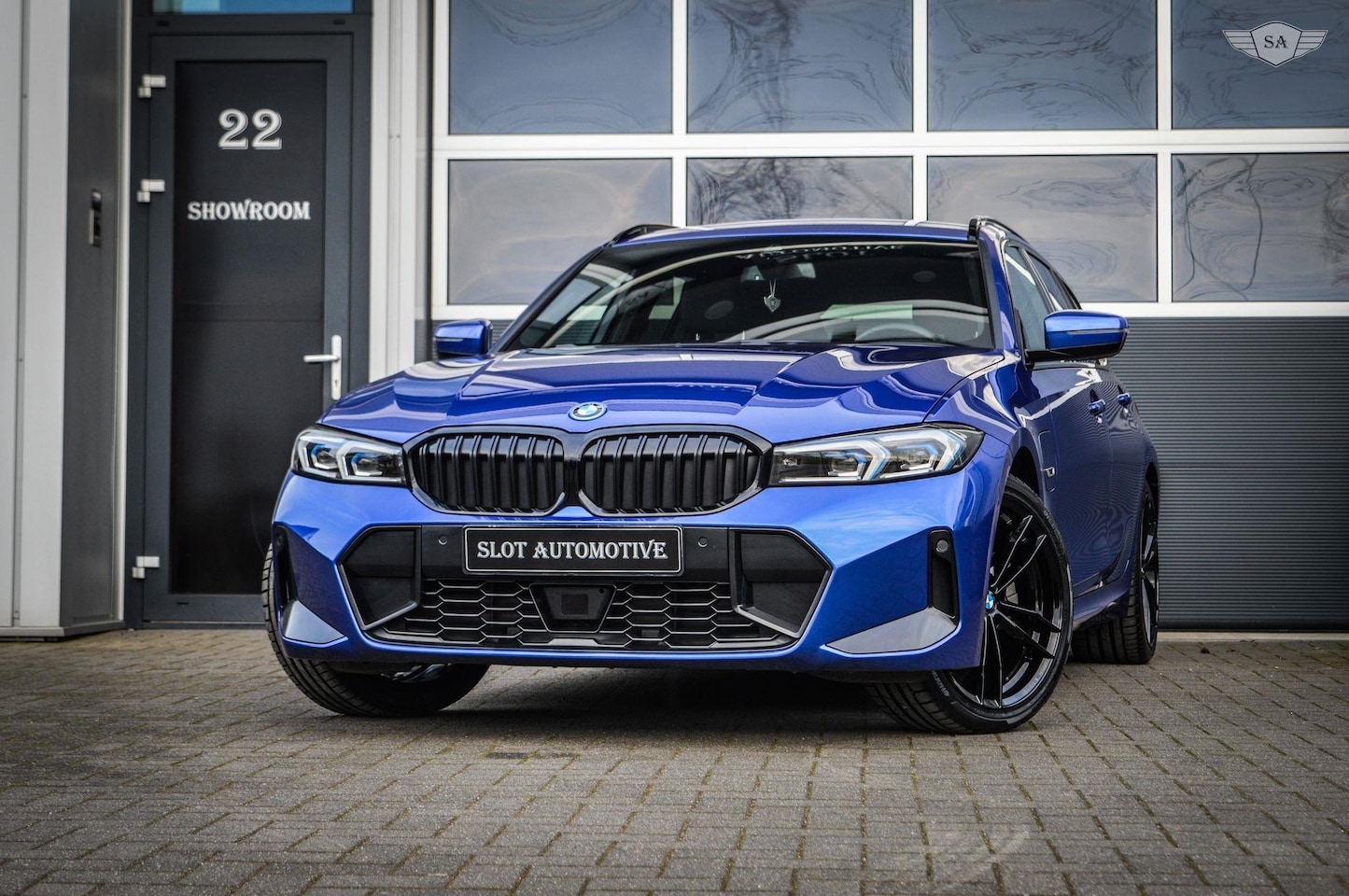 BMW 3-serie Touring - 330e|M-PAKKET|ACC|ADAPTIVE LED|CARPLAY|TOPSTAAT - AutoWereld.nl