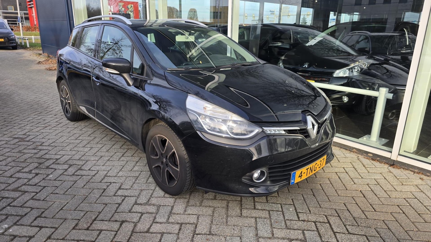 Renault Clio Estate - 0.9 TCe Expression |NAP|NL Auto - AutoWereld.nl