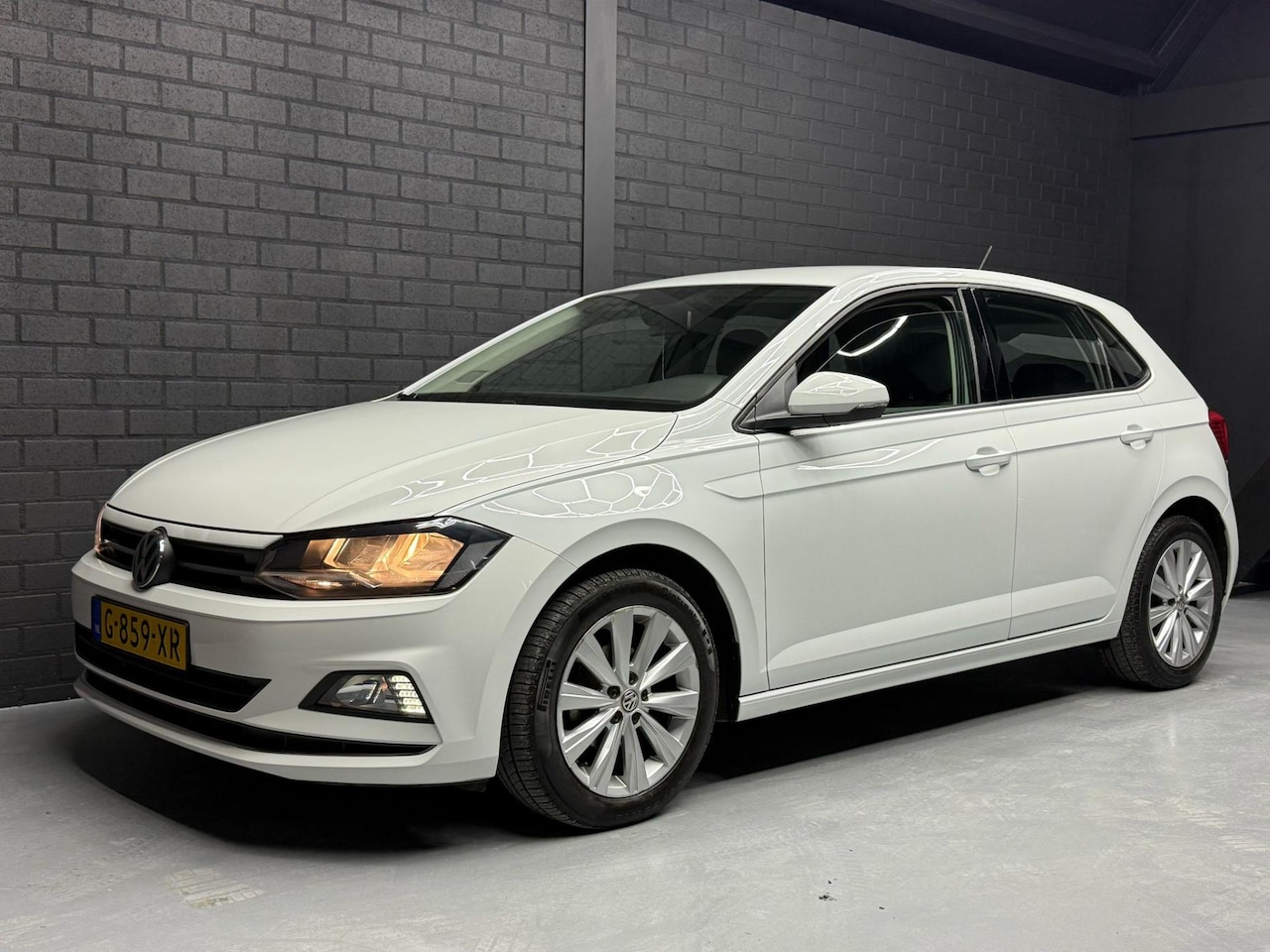 Volkswagen Polo - 1.0 TSI Highline 1STE EIGEN | NAVI | AIRCO | BTW | NWE APK - AutoWereld.nl