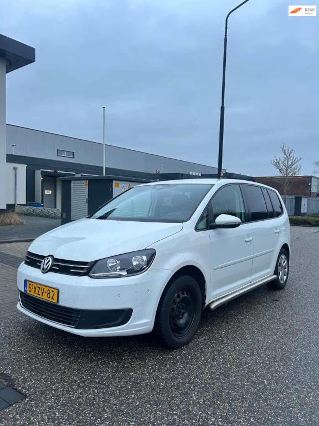 Volkswagen Touran - 2.0 TDI Comfortline BlueMotion 2.0 TDI Comfortline BlueMotion - AutoWereld.nl