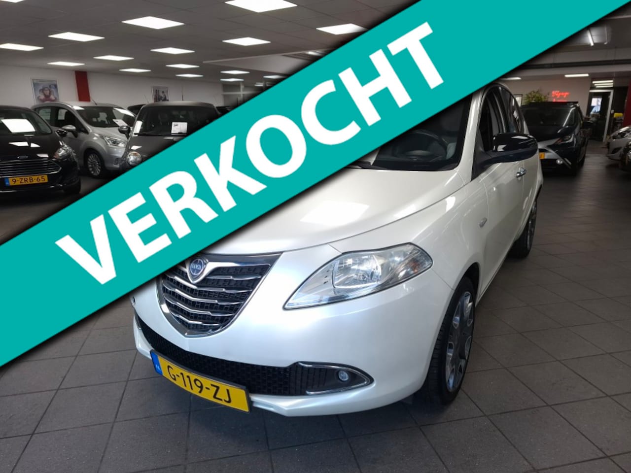 Lancia Y(psilon) - Ypsilon 0.9 TwinAir Platinum - AutoWereld.nl