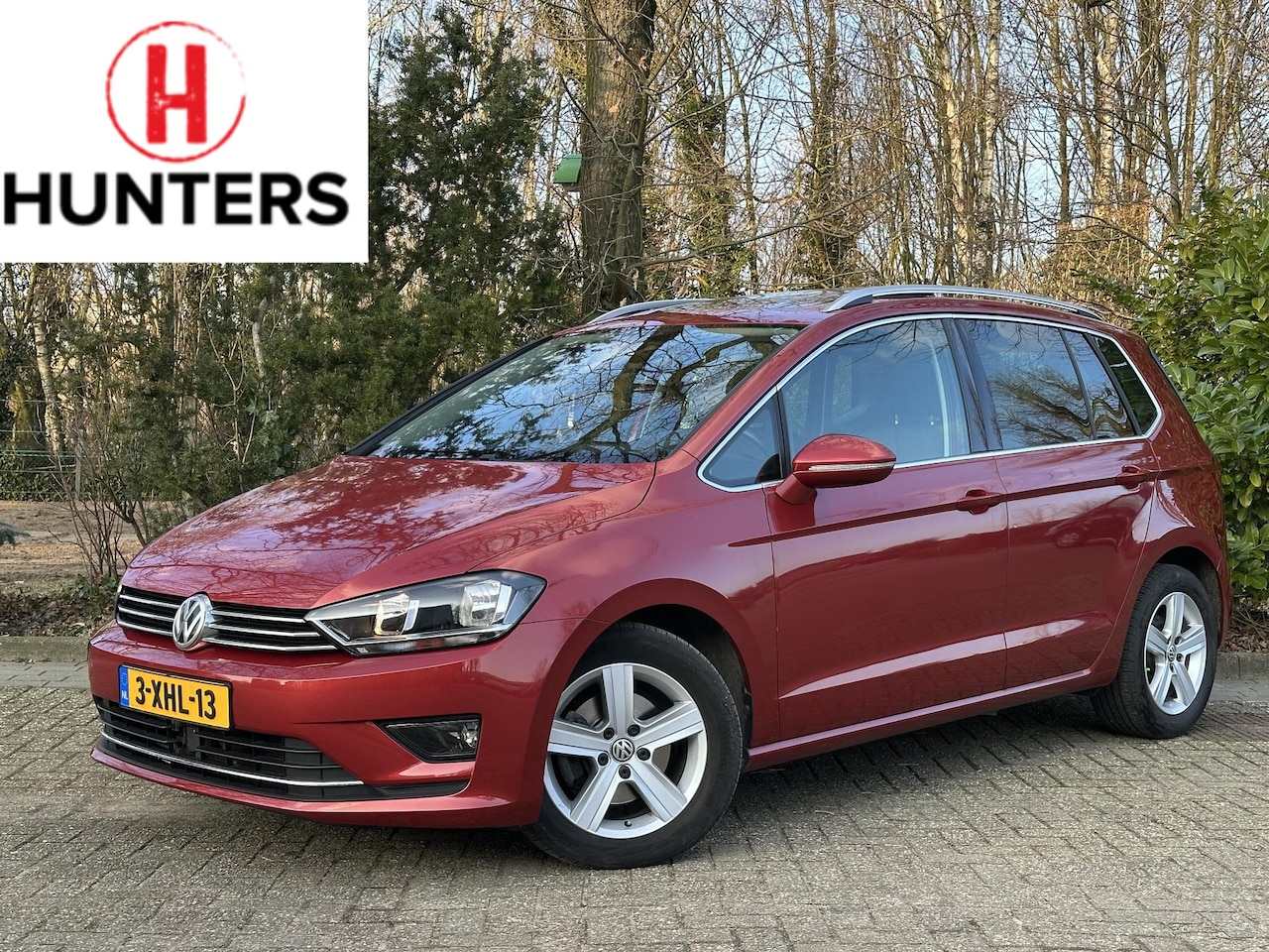 Volkswagen Golf Sportsvan - 1.2 TSI Highline | Dak| Alcantara| Trekhaak| NL auto| Camera| - AutoWereld.nl