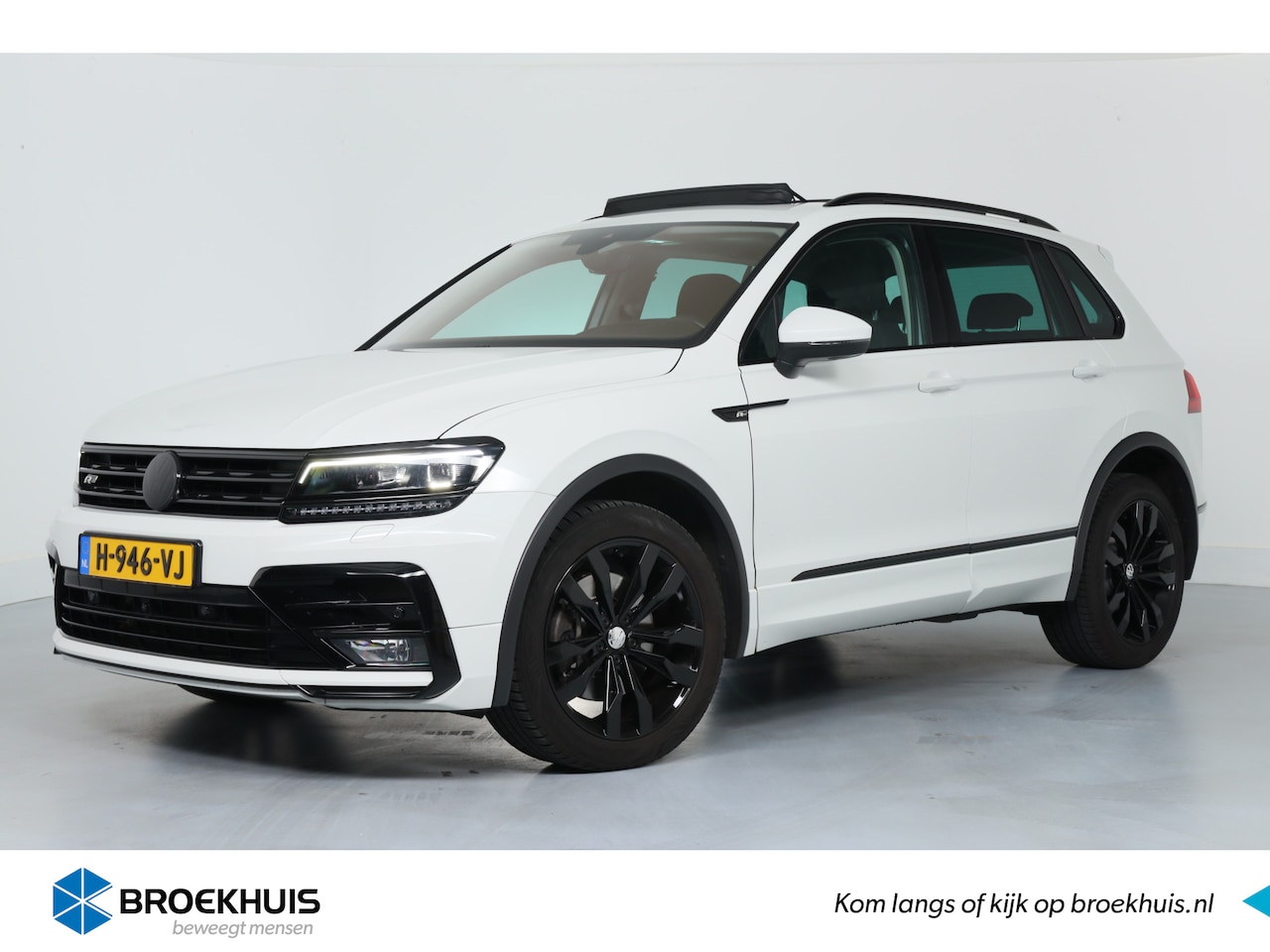 Volkswagen Tiguan - 2.0 TSI 4Motion Highline | Vitrual | Trekhaak | Open Dak | Navi | Camera | Cruise Adaptive - AutoWereld.nl