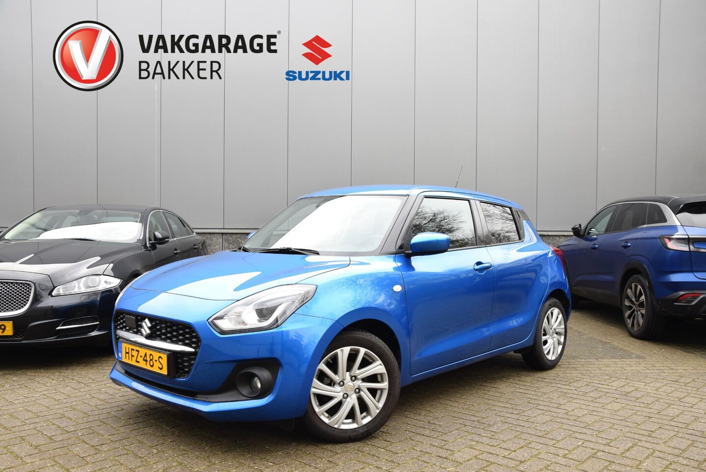 Suzuki Swift - 1.2 Select Smart Hybrid | Achteruitrijcamera | Parkeersensoren achter | Stoelverwarming | - AutoWereld.nl