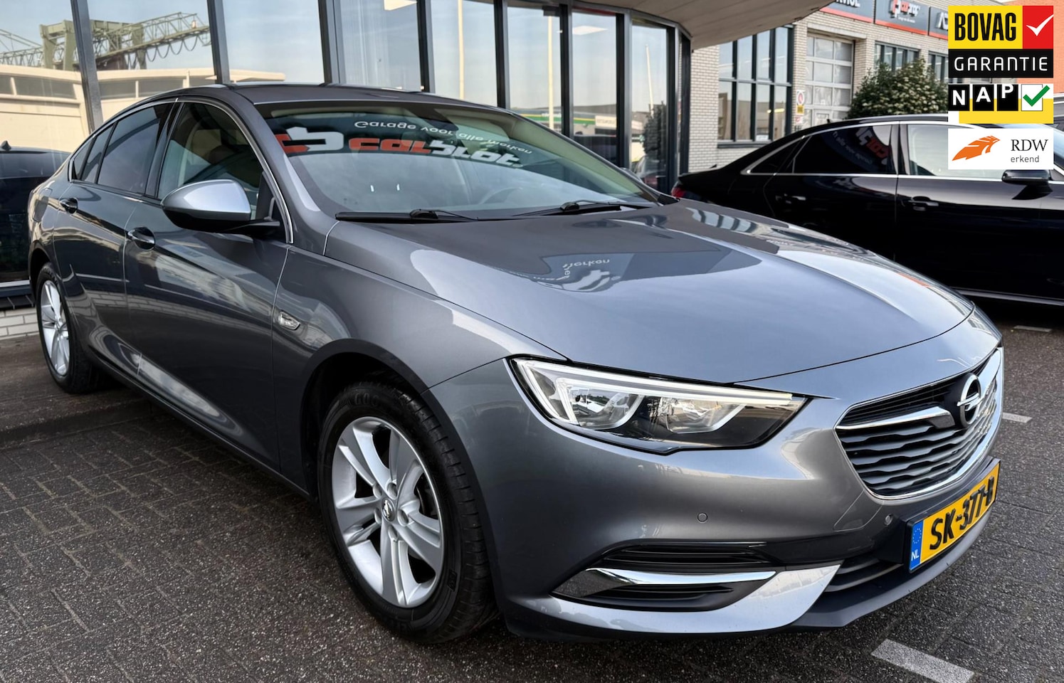 Opel Insignia Grand Sport - 1.5 Turbo Business Executive 1.5 Turbo Business Executive - AutoWereld.nl