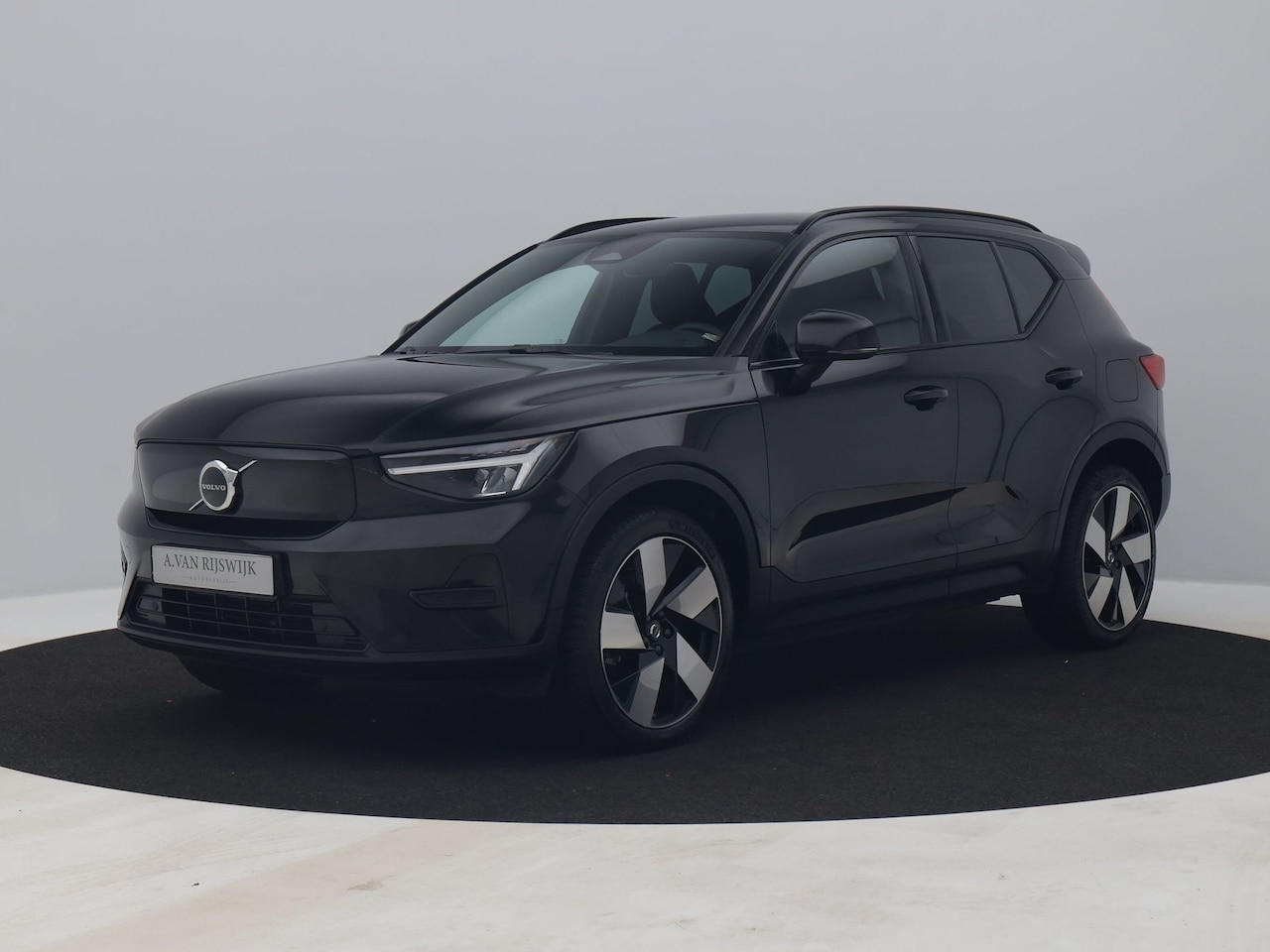 Volvo XC40 - Recharge Plus | FACELIFT | CAMERA | STOEL- EN STUURVERW. - AutoWereld.nl