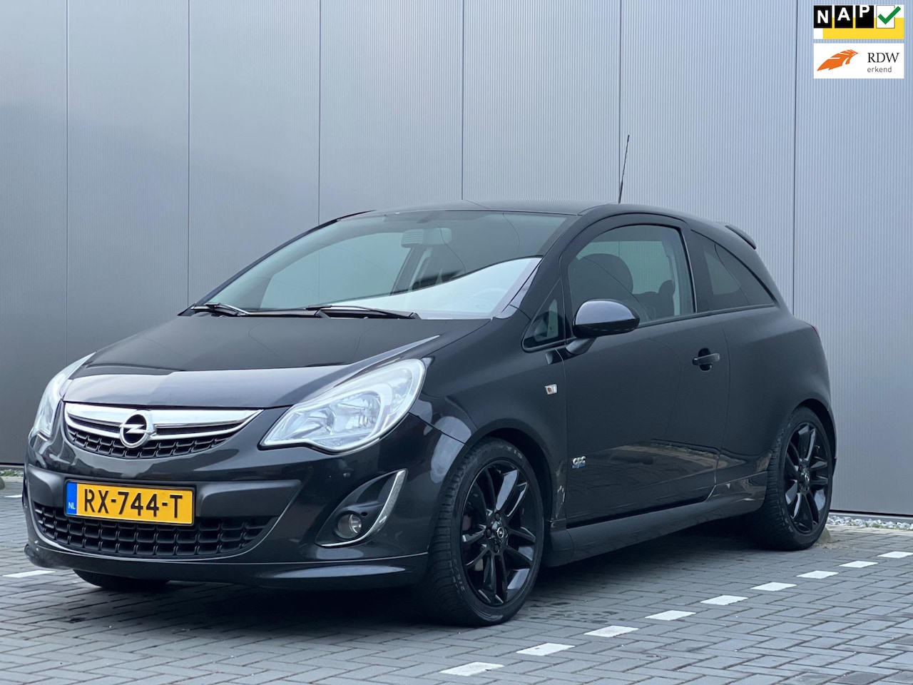 Opel Corsa - 1.4-16V OPC Line | Stuurverwarming | 18 inch | Parkeersensoren | Bluethooth - AutoWereld.nl