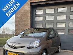 Toyota Aygo - 1.0 VVT-i Comfort 5DRS/Airco/NAP/Facelift