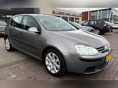 Volkswagen Golf - 1.6 Trendline