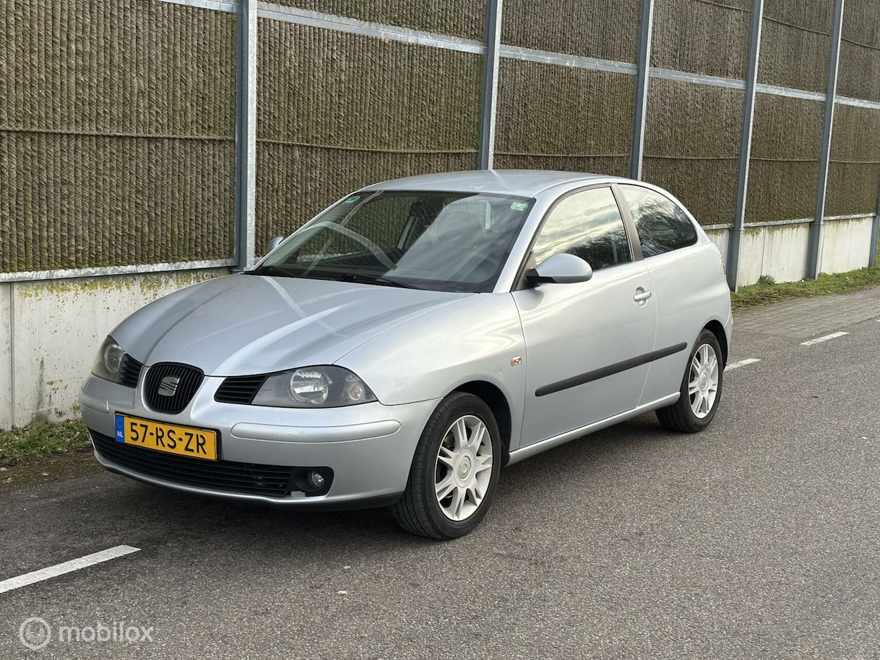 Seat Ibiza - 1.4-16V Businessline NAP|AIRCO|TREKHAAK - AutoWereld.nl