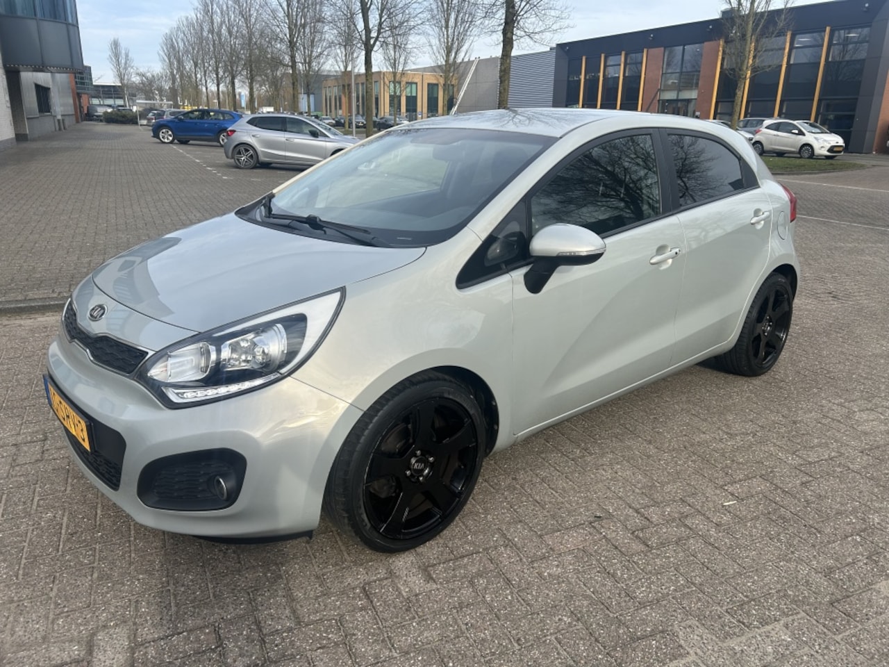 Kia Rio - 1.2 CVVT Super Pack 1eEIG DEALER PDC CRUISE. - AutoWereld.nl