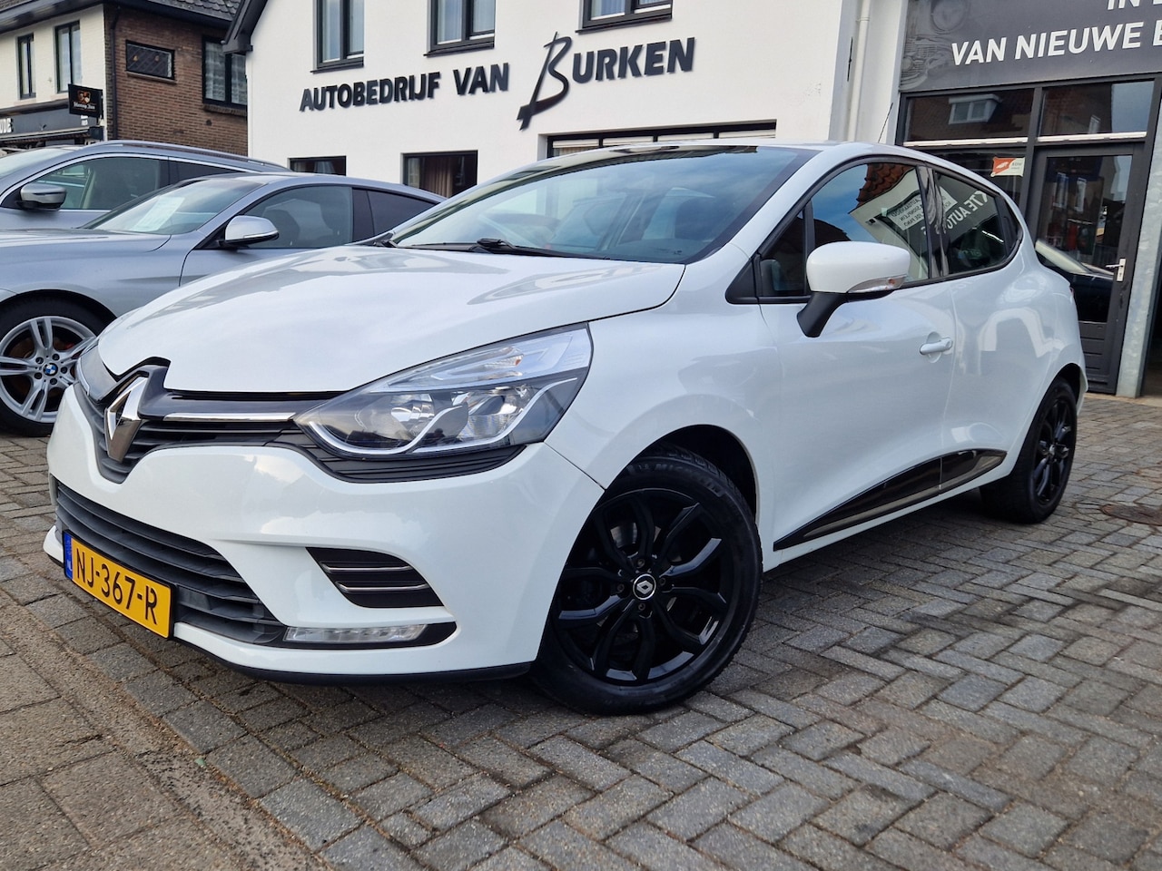 Renault Clio - 1.2 TCe Zen automaat,Navigatie,Airco,Cruise control,L.M. Velgen - AutoWereld.nl