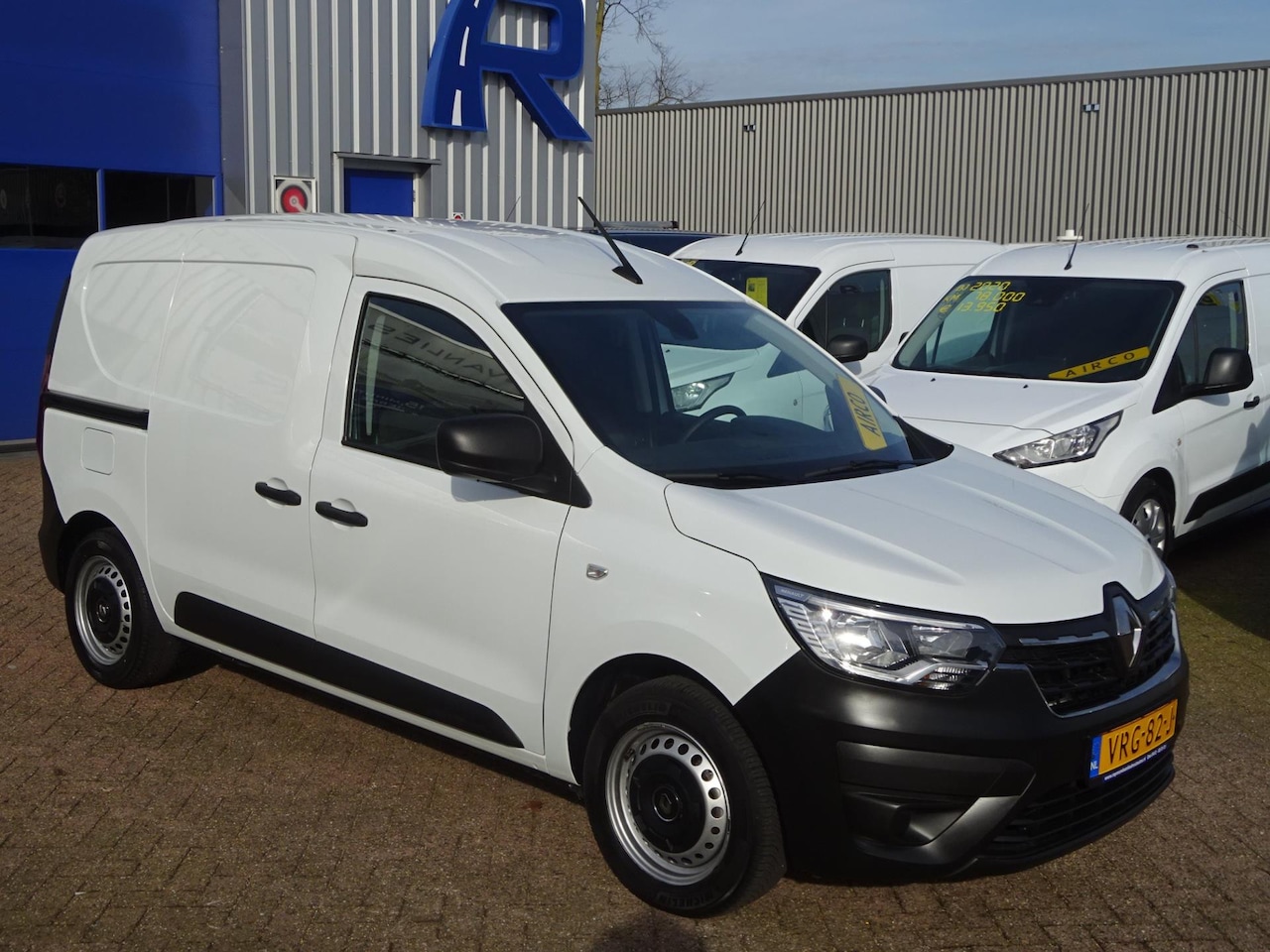 Renault Express - 1.5 dCi 75 Comfort AIRCO GROOT NAVI SCHERM SCHUIFDEUR CRUISE CONTROL - AutoWereld.nl