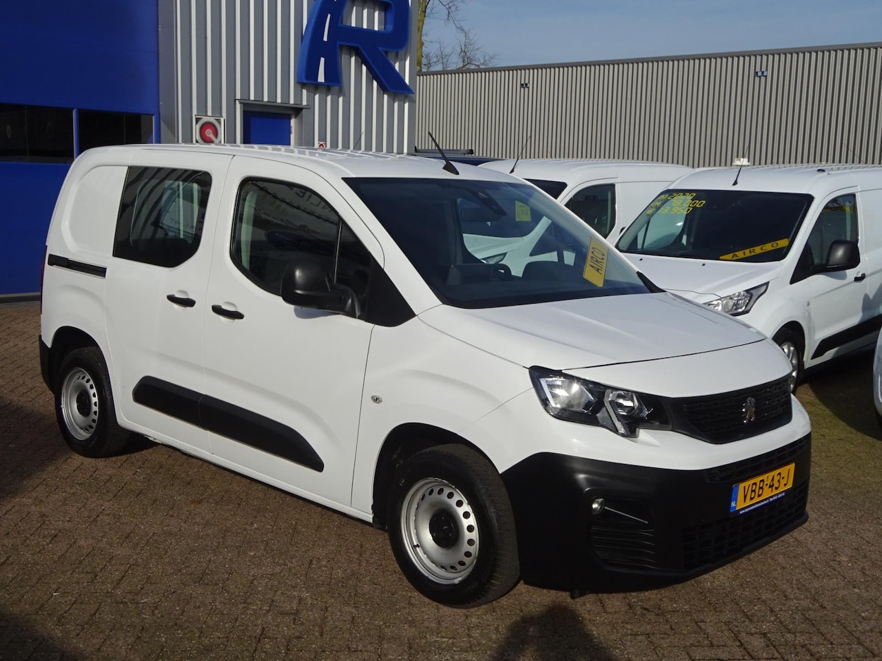 Peugeot Partner - 1.6 BlueHDI Premium AIRCO NAVIGATIE CRUISE - AutoWereld.nl