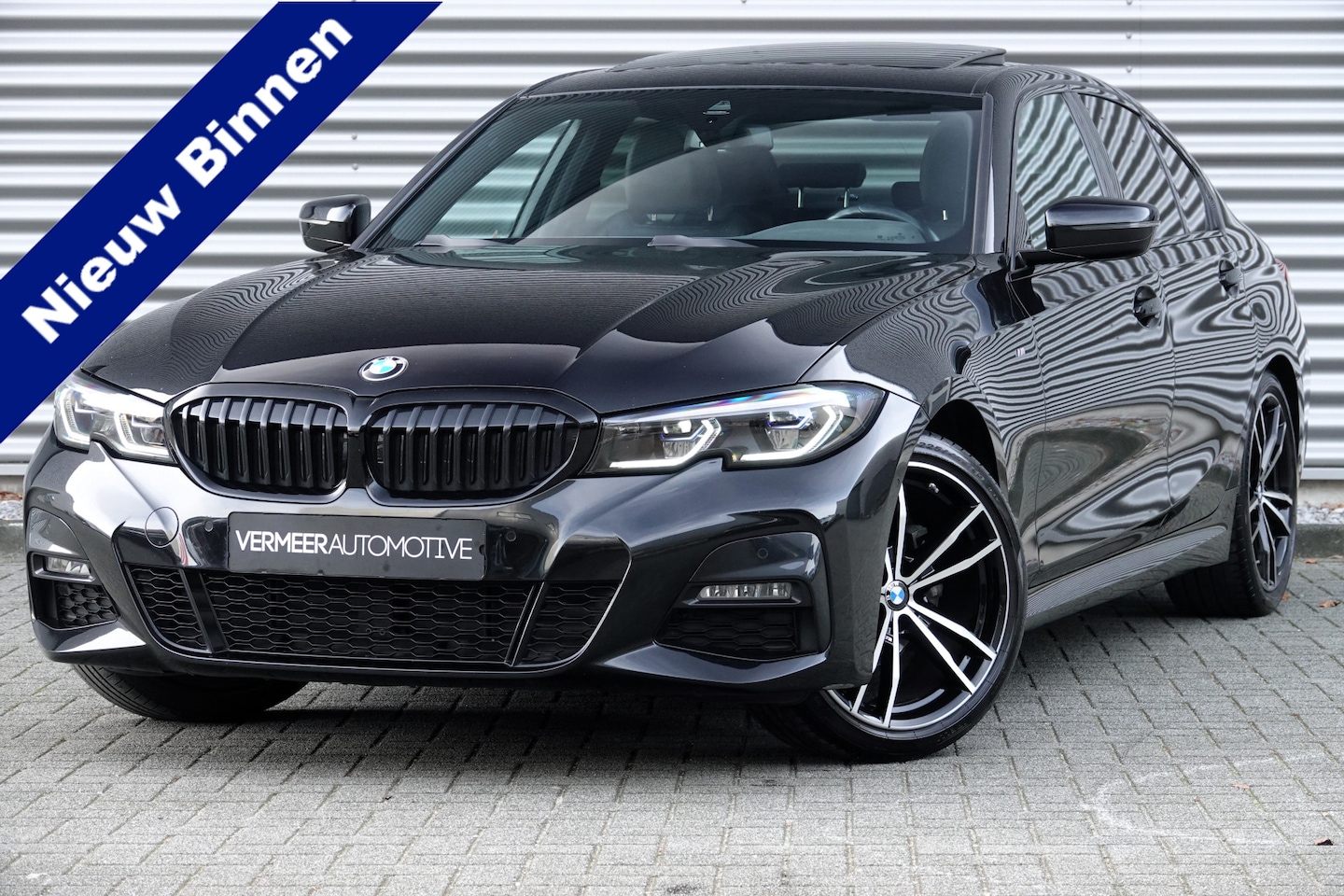 BMW 3-serie - 318i Business Edition Plus M Sport | Schuif/Kanteldak | Laser | Keyless | Carplay | DAB | - AutoWereld.nl