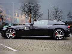 Ferrari FF - 6.3 V12 GERESERVEERD