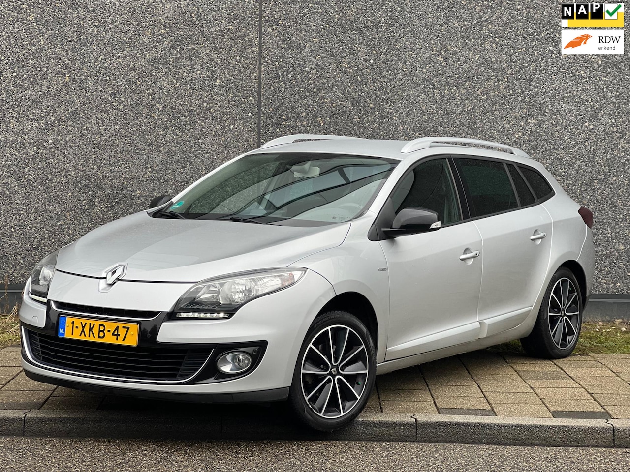 Renault Mégane Estate - GT-Line | Navigatie | Bluethooth | Parkeersensoren | Trekhaak | 17 inch | - AutoWereld.nl