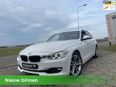 BMW 3-serie - 320i Executive NAP 5D Automaat Xenon Leder Navi