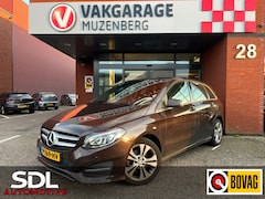 Mercedes-Benz B-klasse - 180 Ambition // LED // NAVI // CLIMA // HALF LEDER // PDC // STOELVERWARMING //