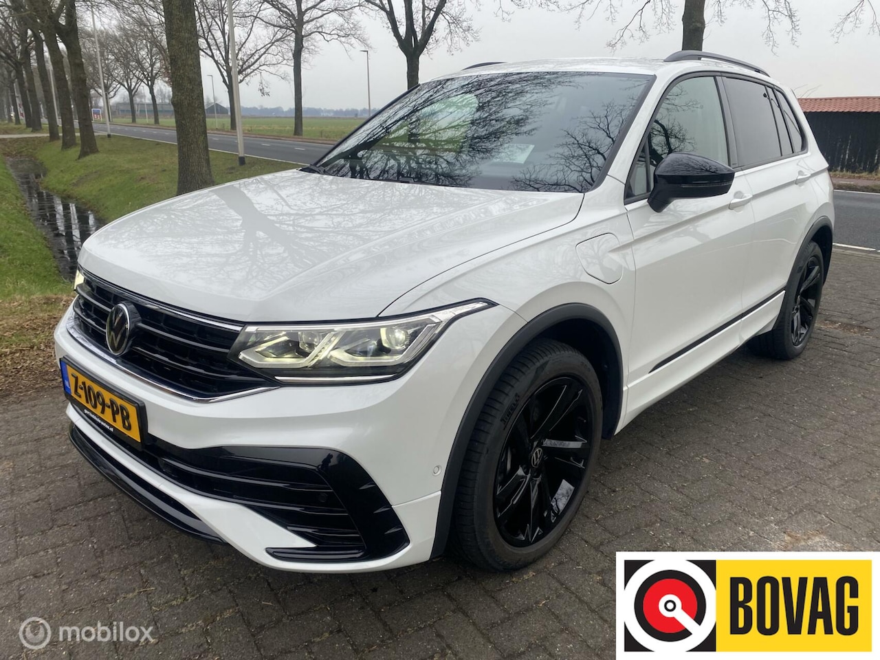 Volkswagen Tiguan - 1.4 TSI eHybrid 245 PK I R-Line I TrekhaakI Nieuwstaat I - AutoWereld.nl