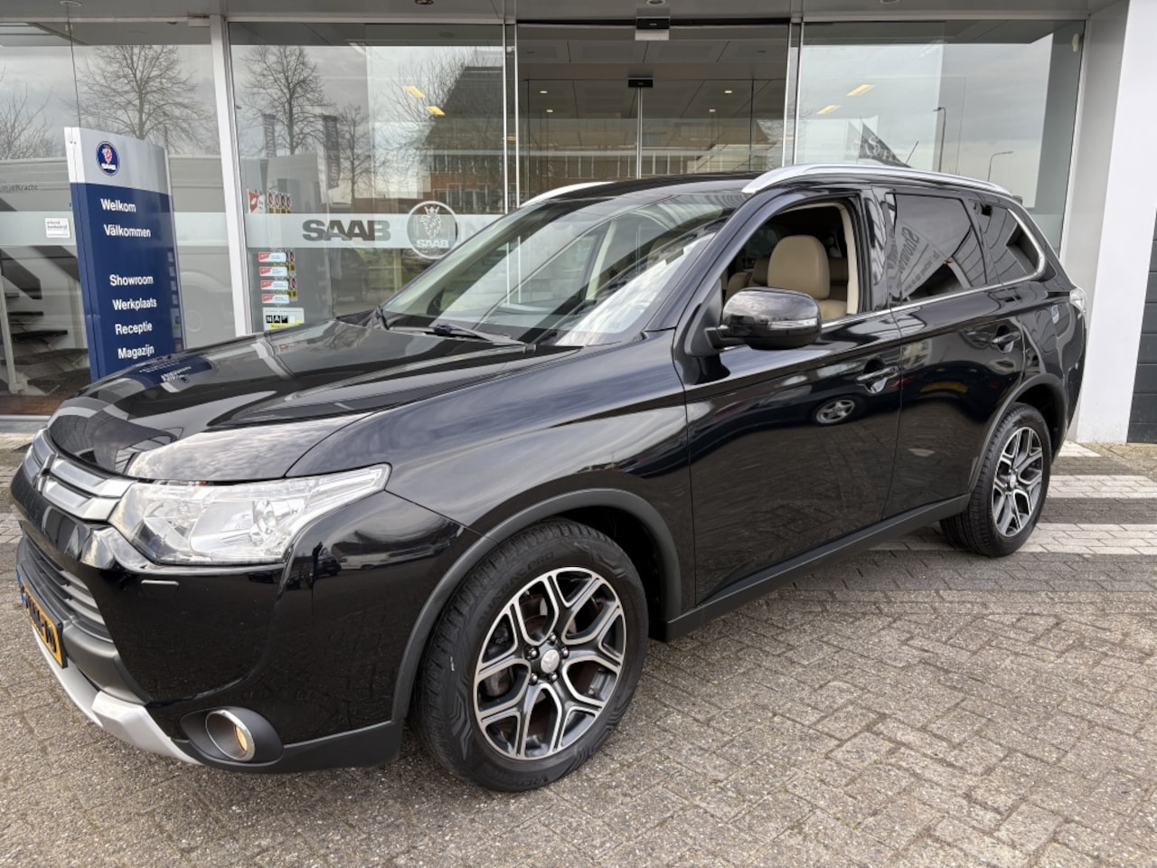 Mitsubishi Outlander - 2.0 Instyle 4WD 2.0 Instyle 4WD - AutoWereld.nl