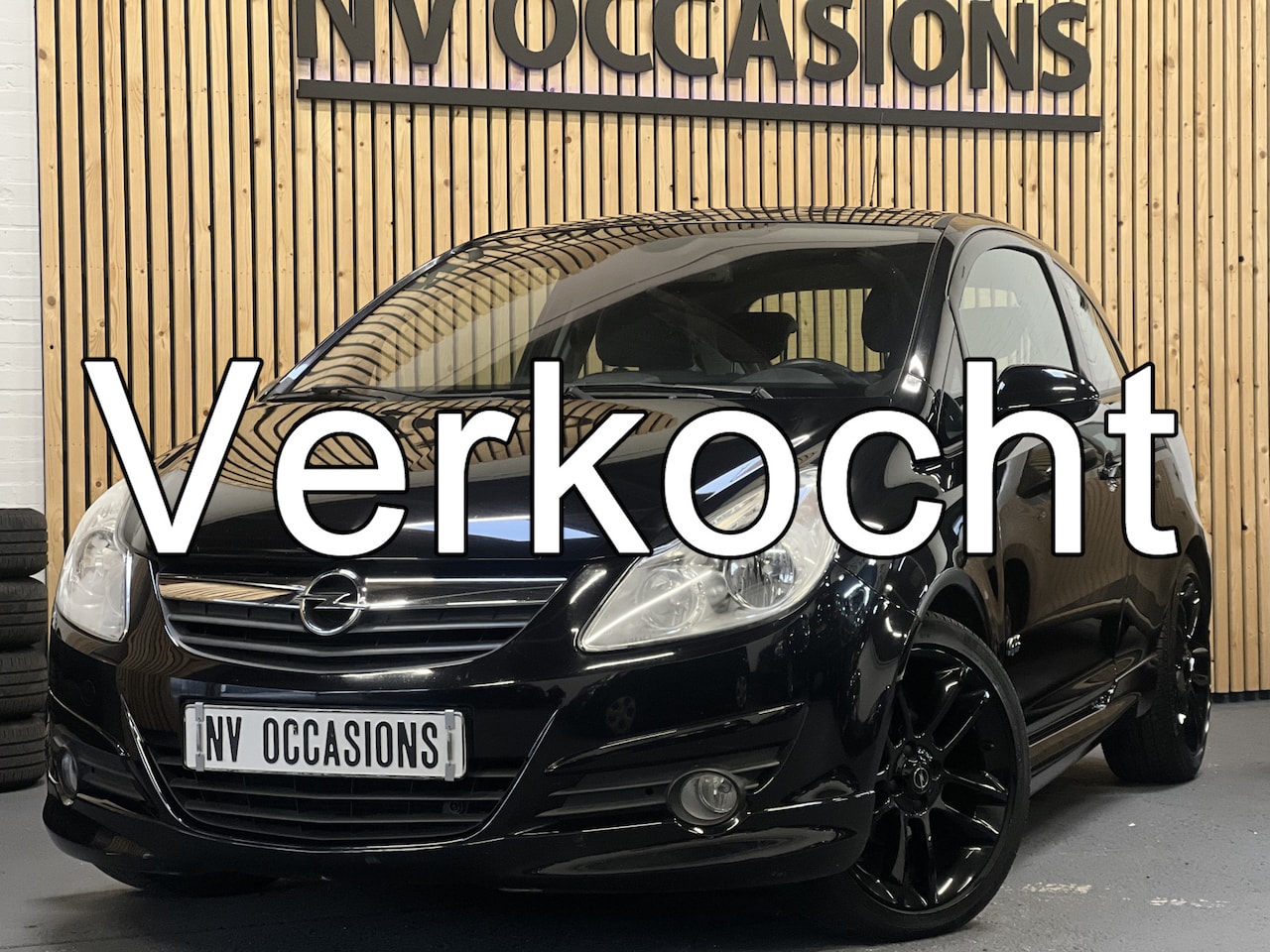 Opel Corsa - 1.4-16V Cosmo OPC LINE/CRUISE/PDC/SPORTIEF/NAP/APK!! - AutoWereld.nl