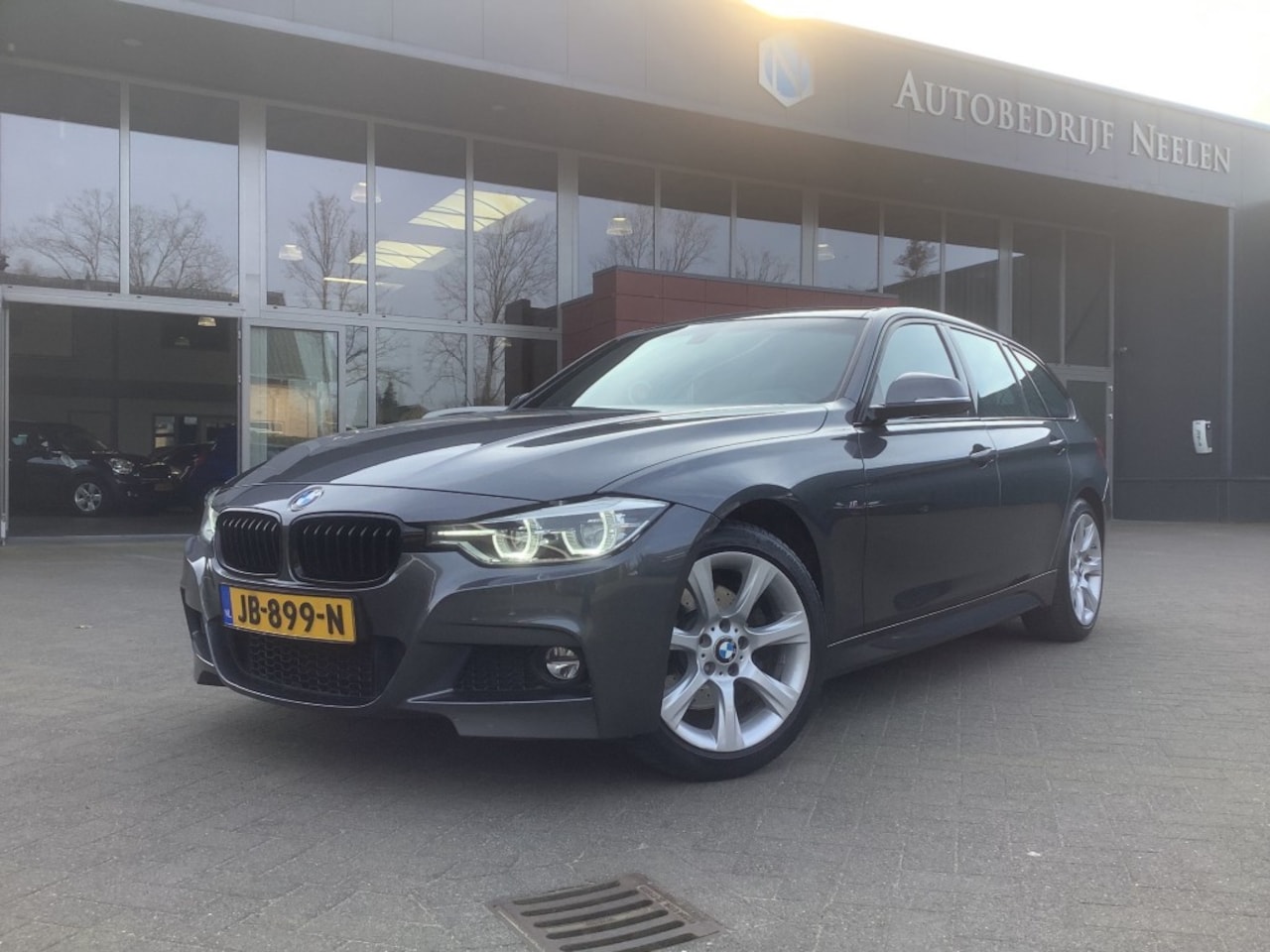 BMW 3-serie Touring - Touring 330i X-Drive Aut. M-Sport - AutoWereld.nl